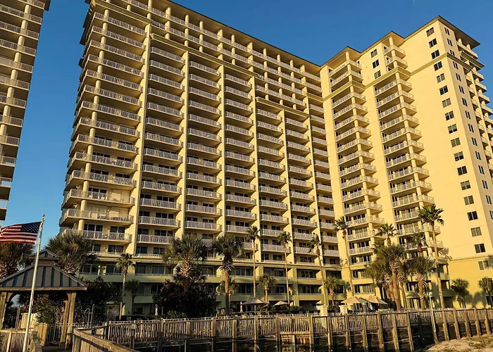 Holiday home Spacious Beachfront With Full Kitchen Shared Pool And Access Gulf Shores